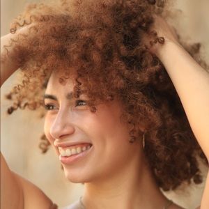 Meet your Posher, Samantha